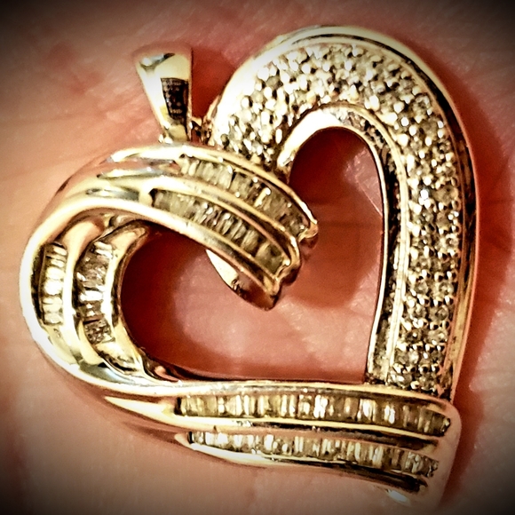 Meet your Posher, Mary - Picture 7 of 16